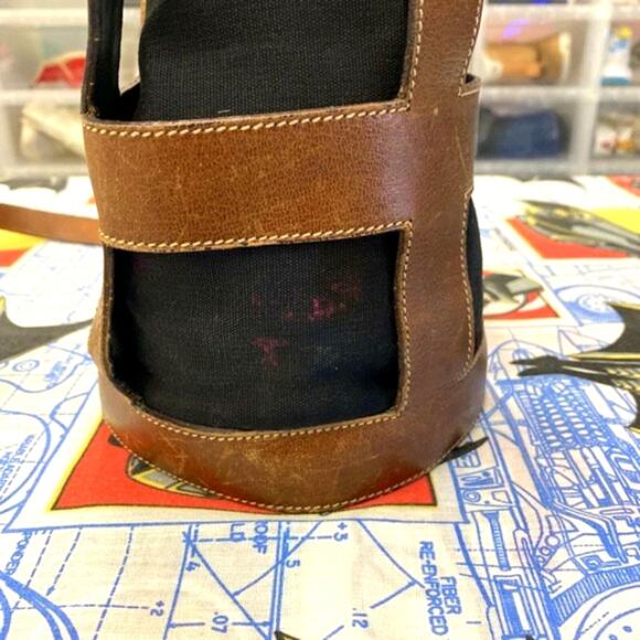 RARE Salvatore Ferragamo Leather Designer Mini Bucket Bag Rib Cagec Brass Feet - Picture 9 of 14